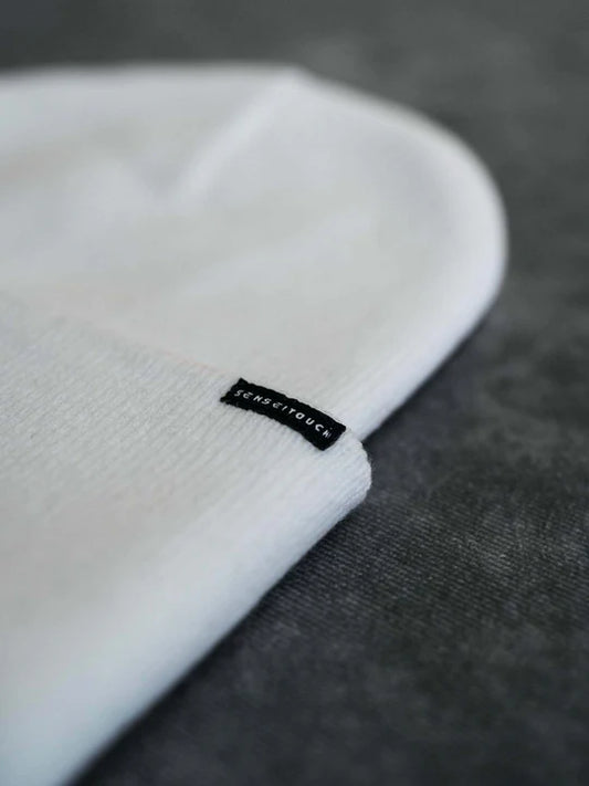 Love "愛" Kanji Embroidered Beanie - White